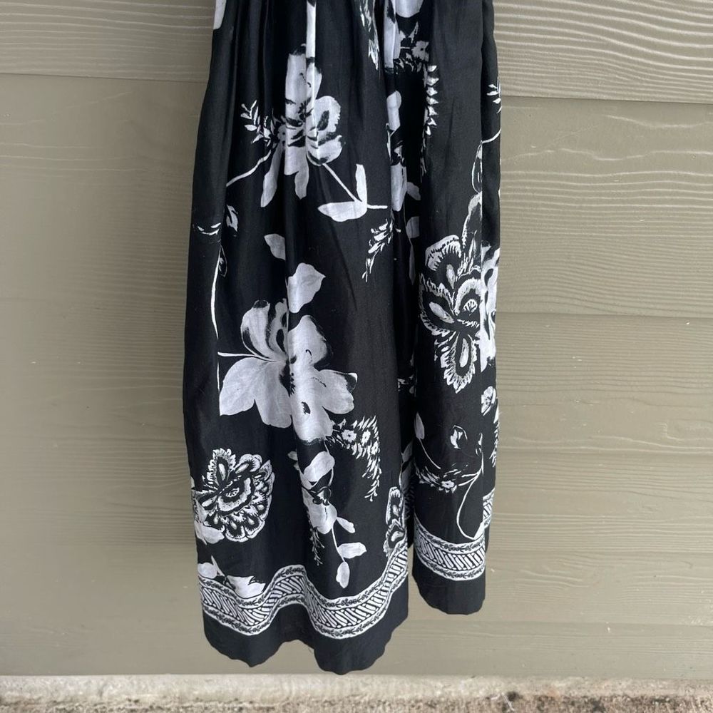 White House Black Market wrap tie floral dress with pockets - Picture 7 of 7